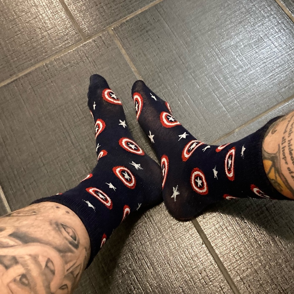 Captain America Socks - Well Loved ❤️